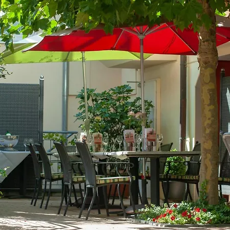 Ringhotel Bundschu מלון 4*