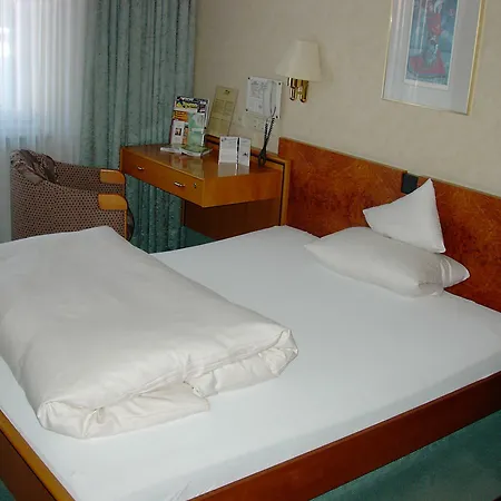 Ringhotel Bundschu Бад-Мергентхайм